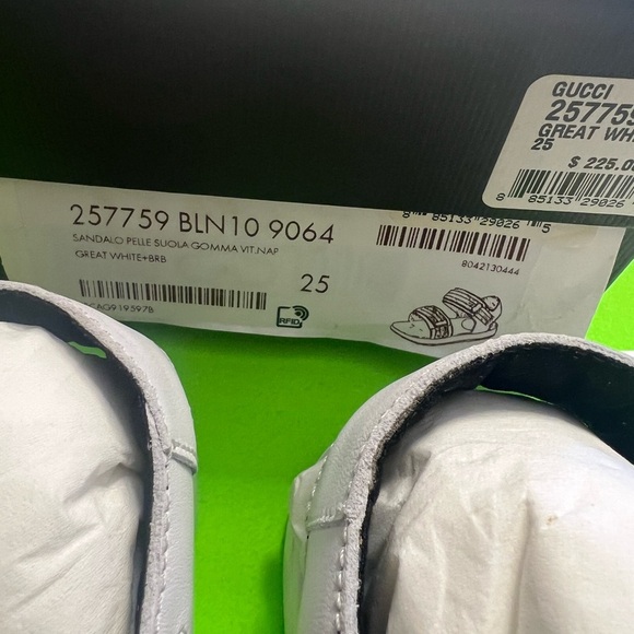 NWT GUCCI Kids Sandals with Iconic Web detail Size 25 Unisex comes w Box dustbag - Picture 4 of 7